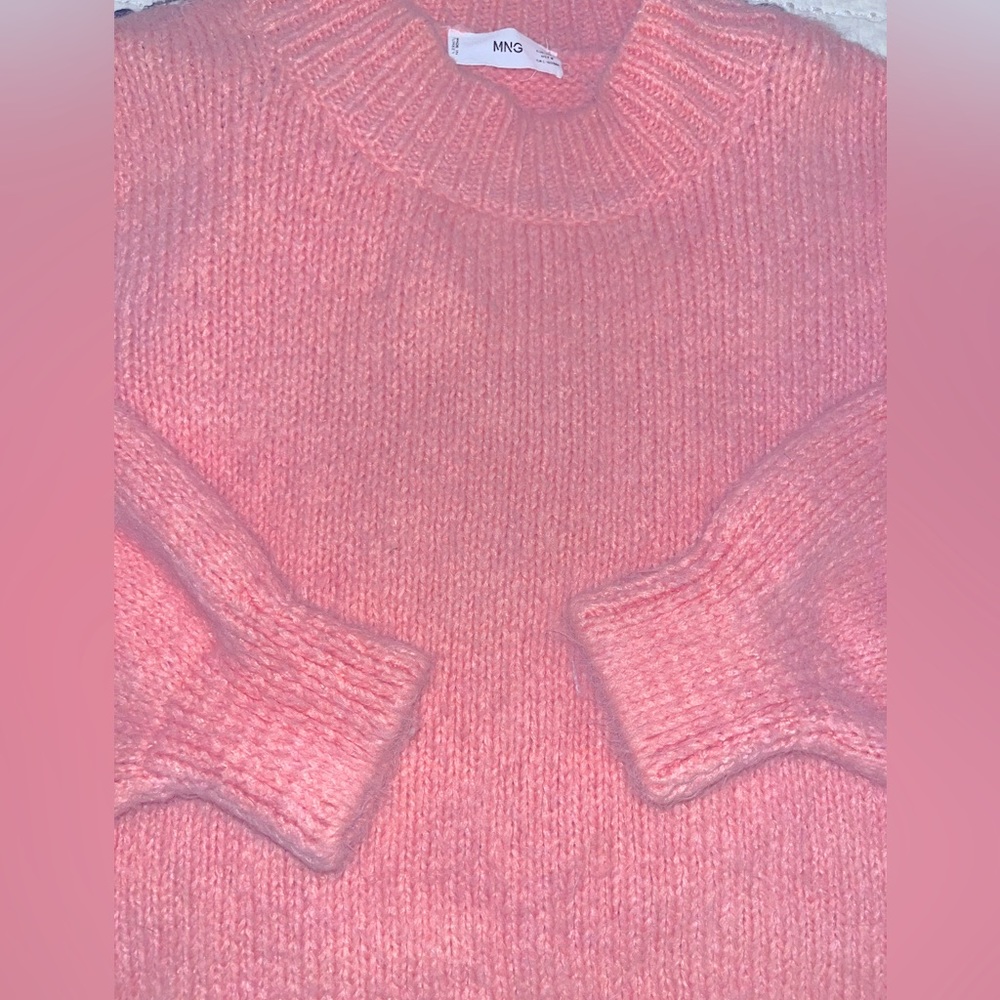 Mango weater with puffed sleeves Knitted fabric. Size M preowned. - Picture 8 of 14